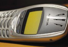 Le NickPhone: Nokia 6310i Le NickPhone: Nokia 6310i